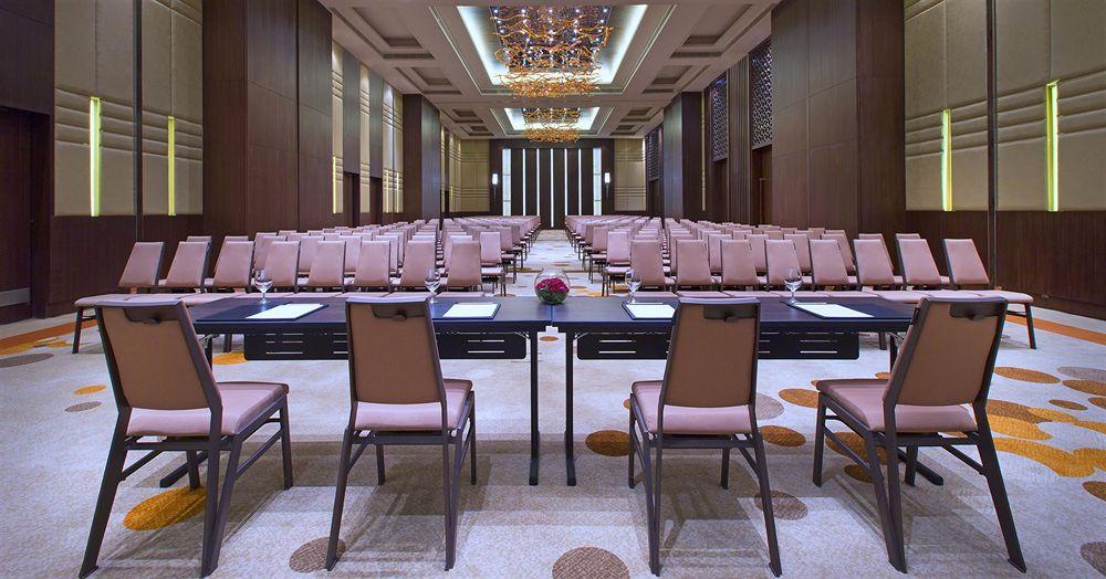 The Westin Chennai Velachery Экстерьер фото