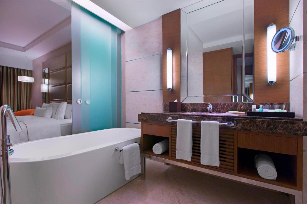 The Westin Chennai Velachery Экстерьер фото